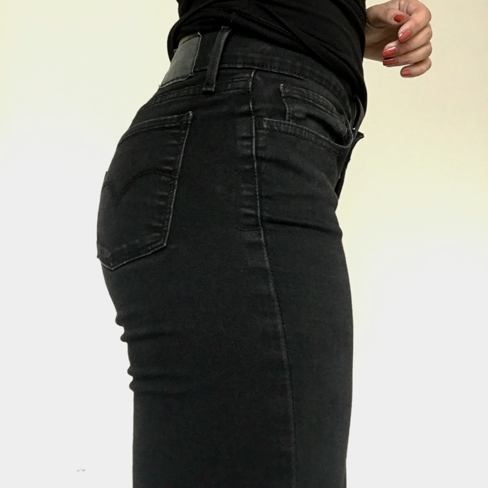 Super Skinny Levi’s - Picture 2 of 2